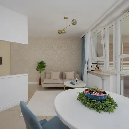 Slominskiego Lights By Solarento Apartment *